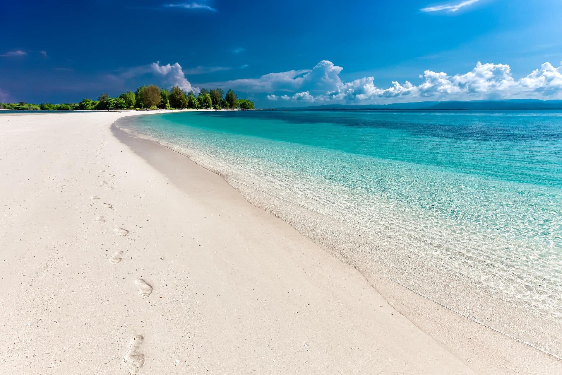 Strand in Indonesien.
