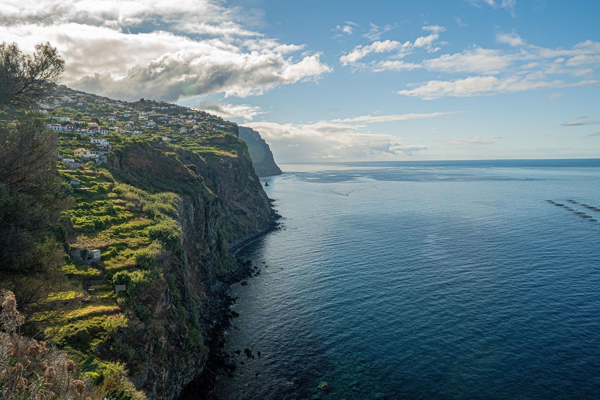 Eine Klippe in Madeira.